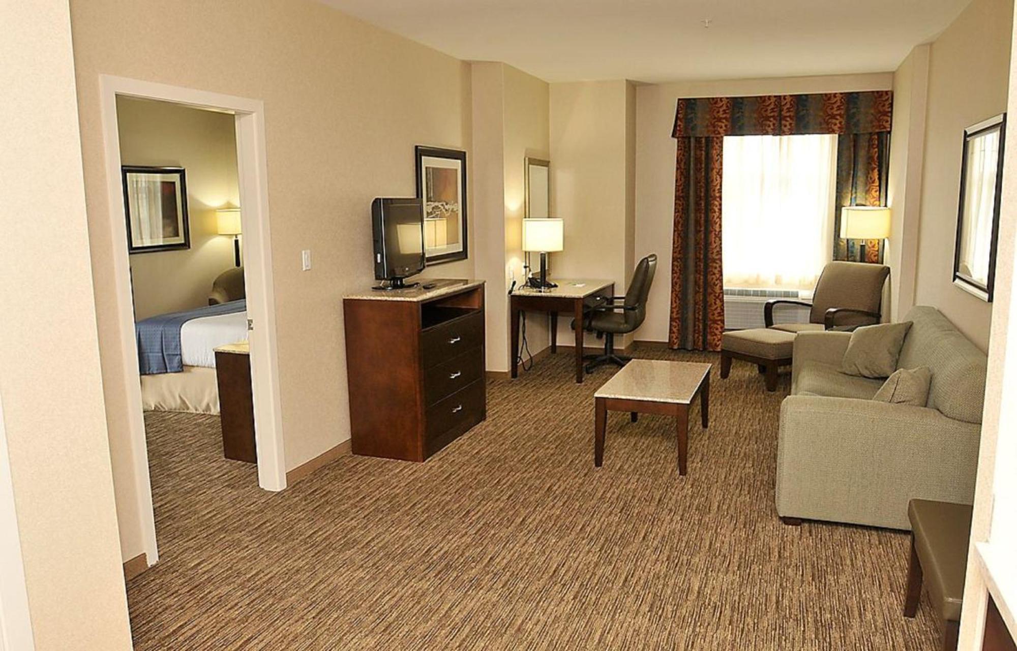 Holiday Inn Hotel & Suites Surrey East - Cloverdale By Ihg Exterior foto