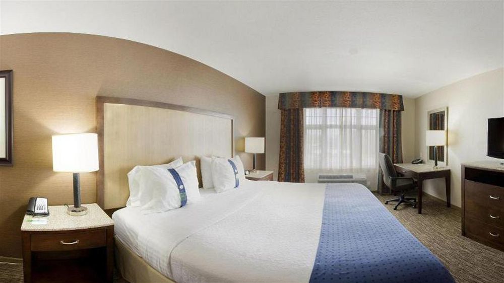 Holiday Inn Hotel & Suites Surrey East - Cloverdale By Ihg Exterior foto